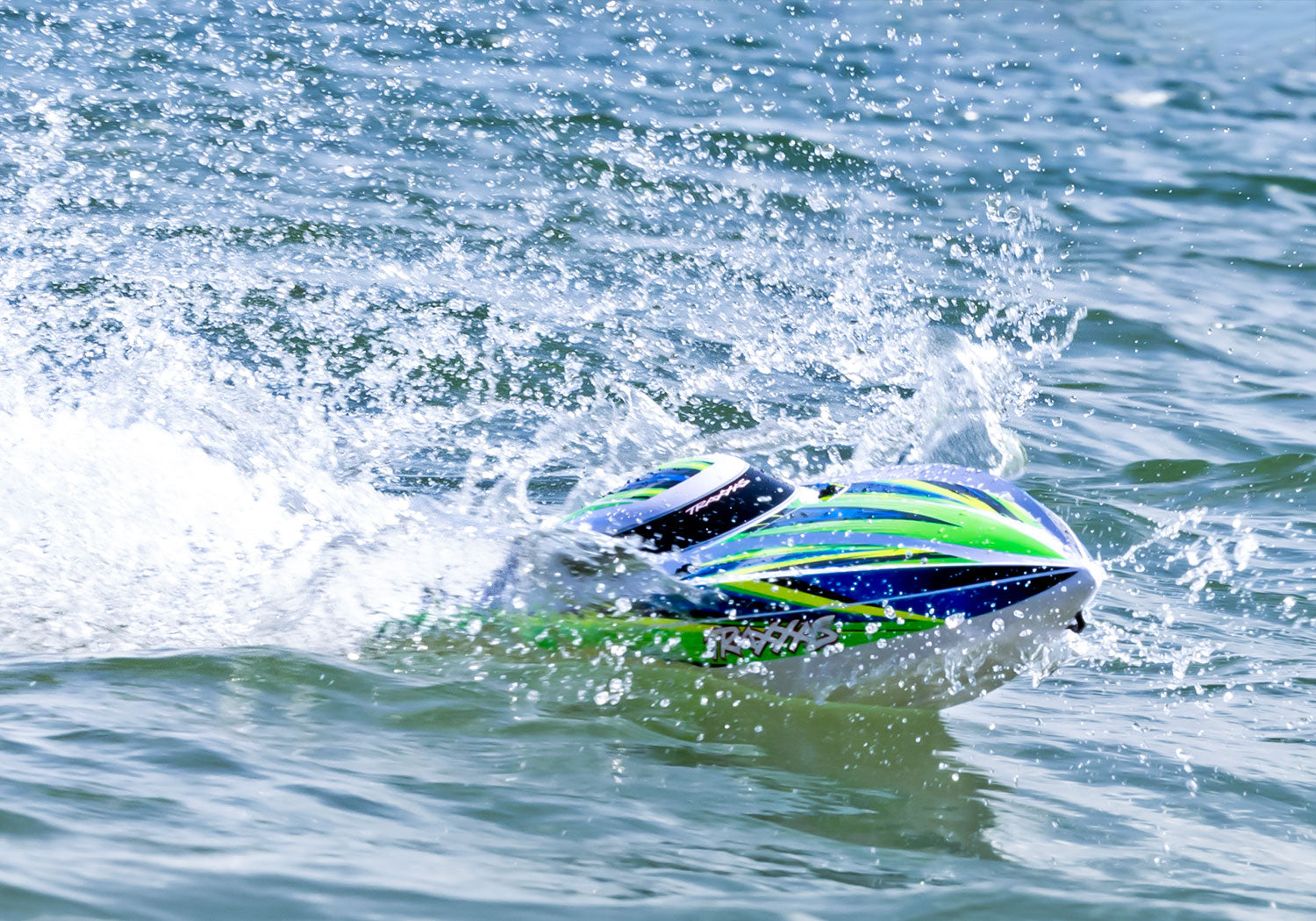 Traxxas - Disruptor® VXL 4S High-Performance Electric Brushless RTR Race Boat w/TQ 2.4Ghz Radio, Verde