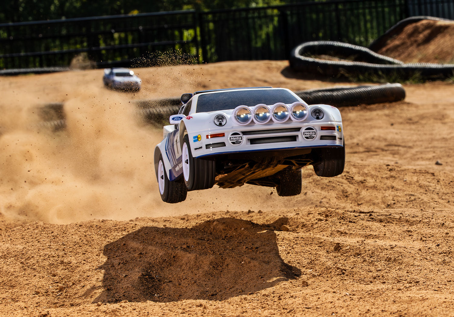 Traxxas - Mini Rally Ford RS200 4x4 VXL Brushless 1/16 RTR AWD Rally Car (White)