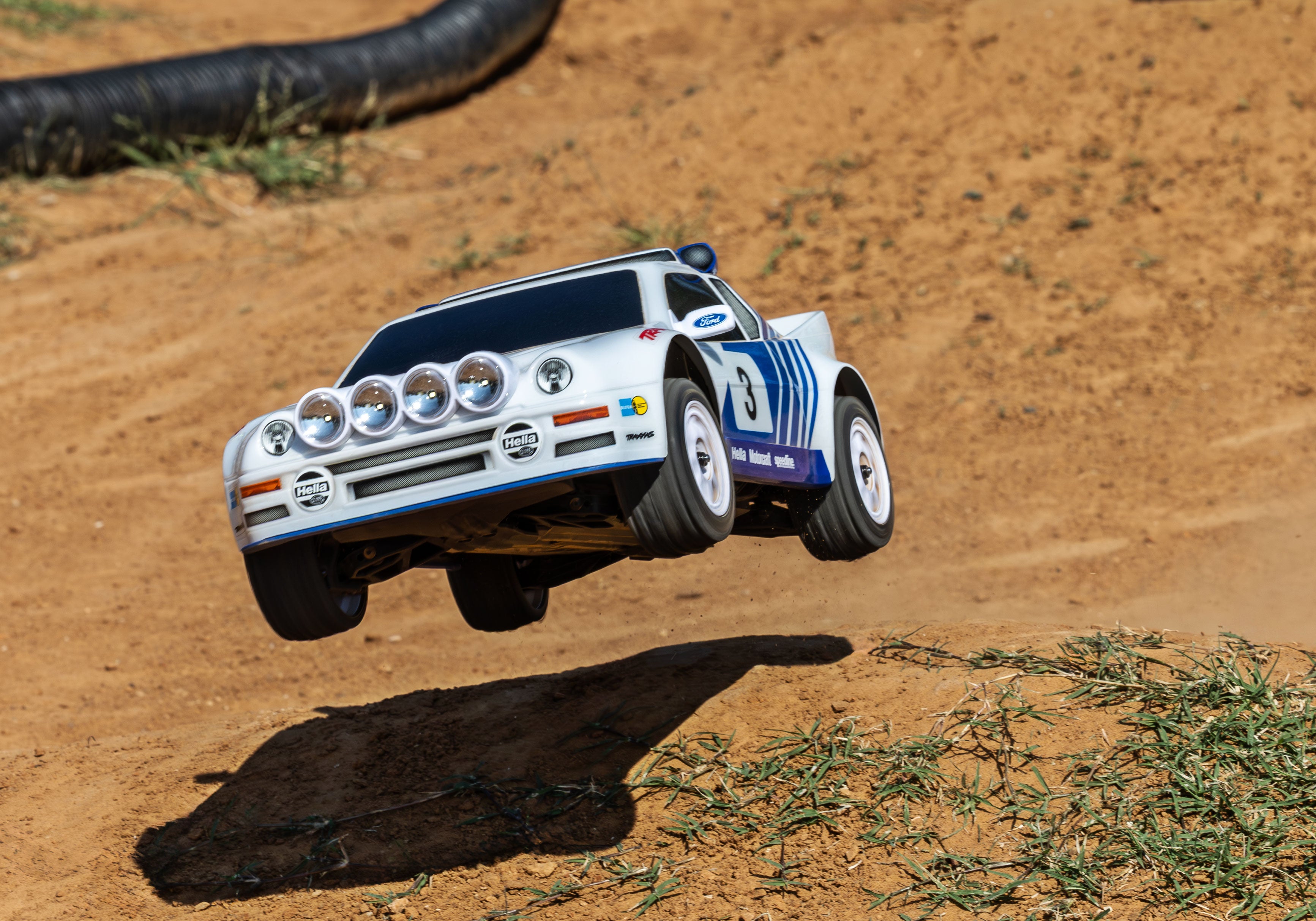 Traxxas - Mini Rally Ford RS200 4x4 VXL Brushless 1/16 RTR AWD Rally Car (White)