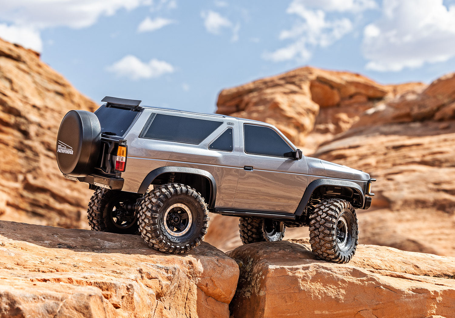 Traxxas - TRX-4 Nissan Pathfinder, Silver