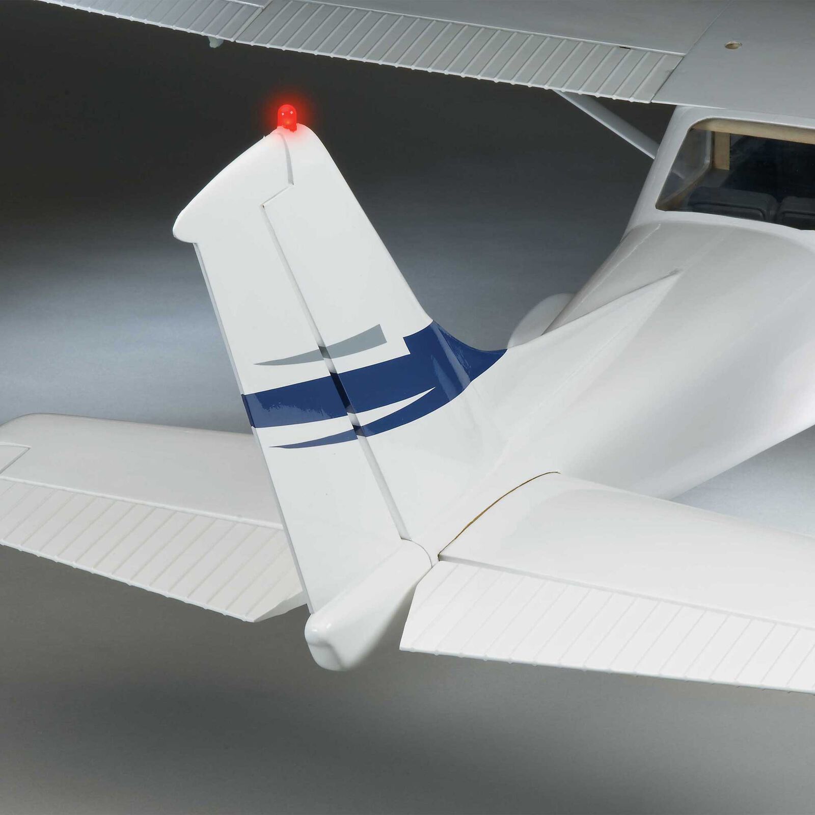 Top Flite - Cessna 182 Skylane .60-.91 GP/EP ARF, 81"
