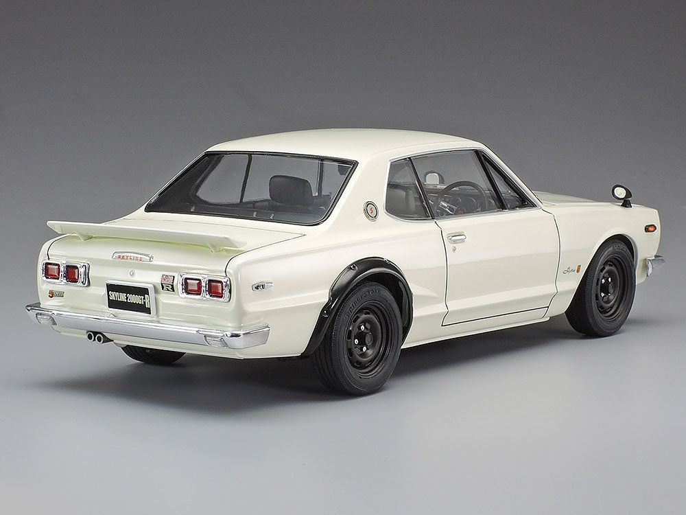 Tamiya - 1/24 Nissan Skyline 2000 GT-R Plastic Model Kit