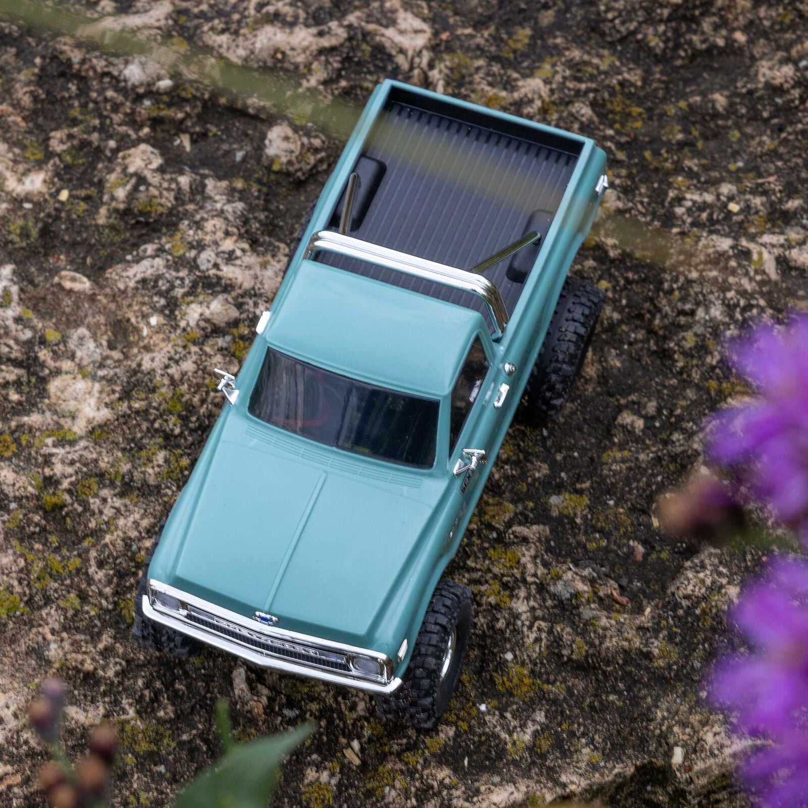 Axial - 1/30 Axial SCX30 Chevrolet K10 (Battery & Charger Included), Verde