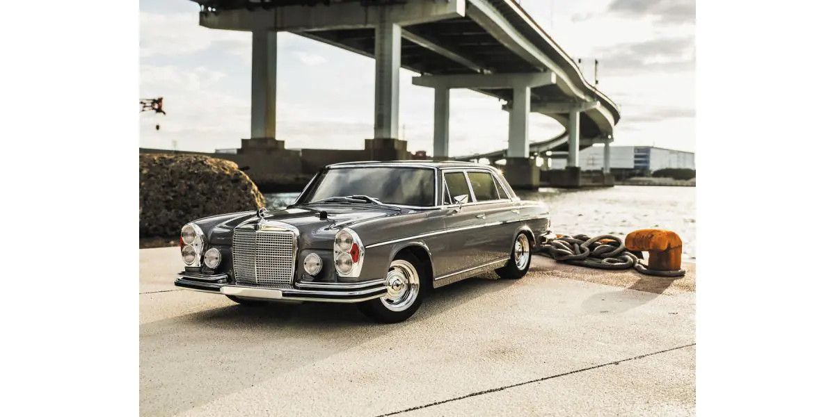 Kyosho - 1:10 Scale Radio Controlled Electric Powered 4WD FAZER Mk2 FZ02L Series readyset 1971 Mercedes-Benz 300 SEL 6.3 Beige Gray