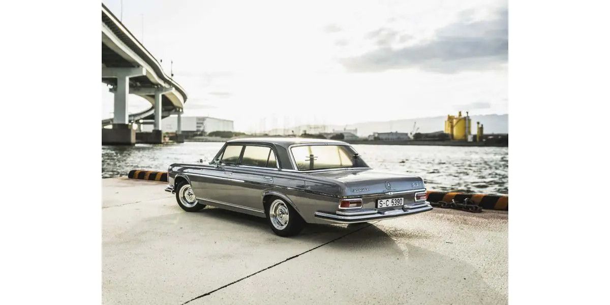 Kyosho - 1:10 Scale Radio Controlled Electric Powered 4WD FAZER Mk2 FZ02L Series readyset 1971 Mercedes-Benz 300 SEL 6.3 Beige Gray