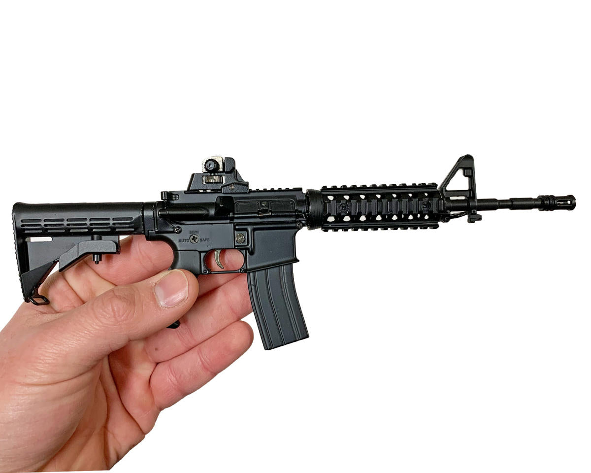 GoatGuns - Miniature 1/3 Scale Die-Cast AR15 Model Kit (Black)