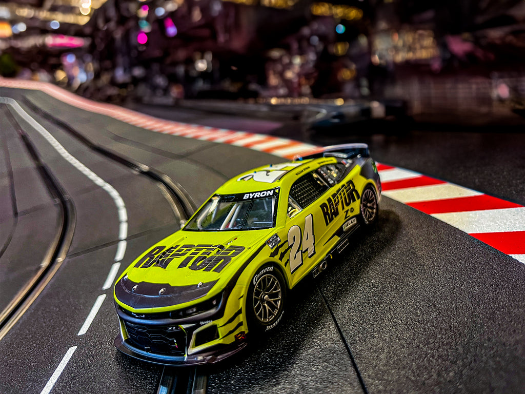 Carrera - NASCAR Camaro NextGen ZL1 "Hendrick Motorsports, William Byron, No.24" Analogo, Escala 1/32