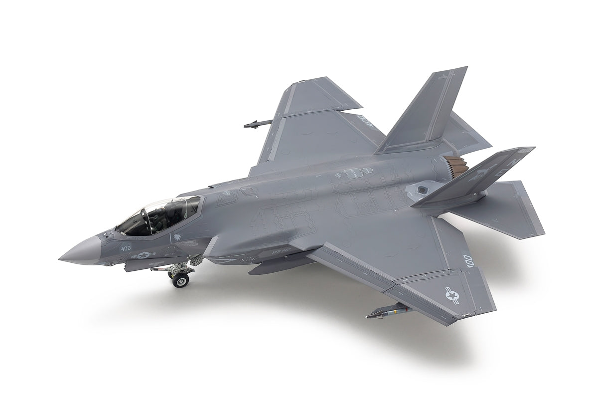 Tamiya - 1/48 Lockheed Martin F-35 C Lightning II Plastic Model Kit