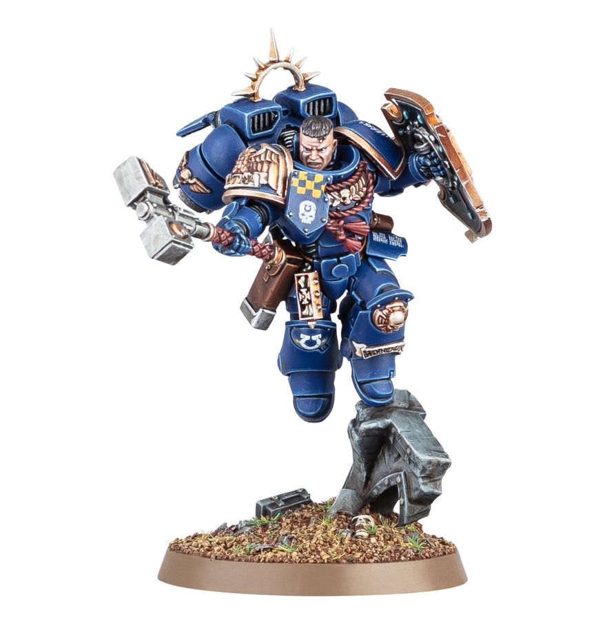 Games Workshop - Space Marines: Captain Whit Jum Pack and Relic Shield