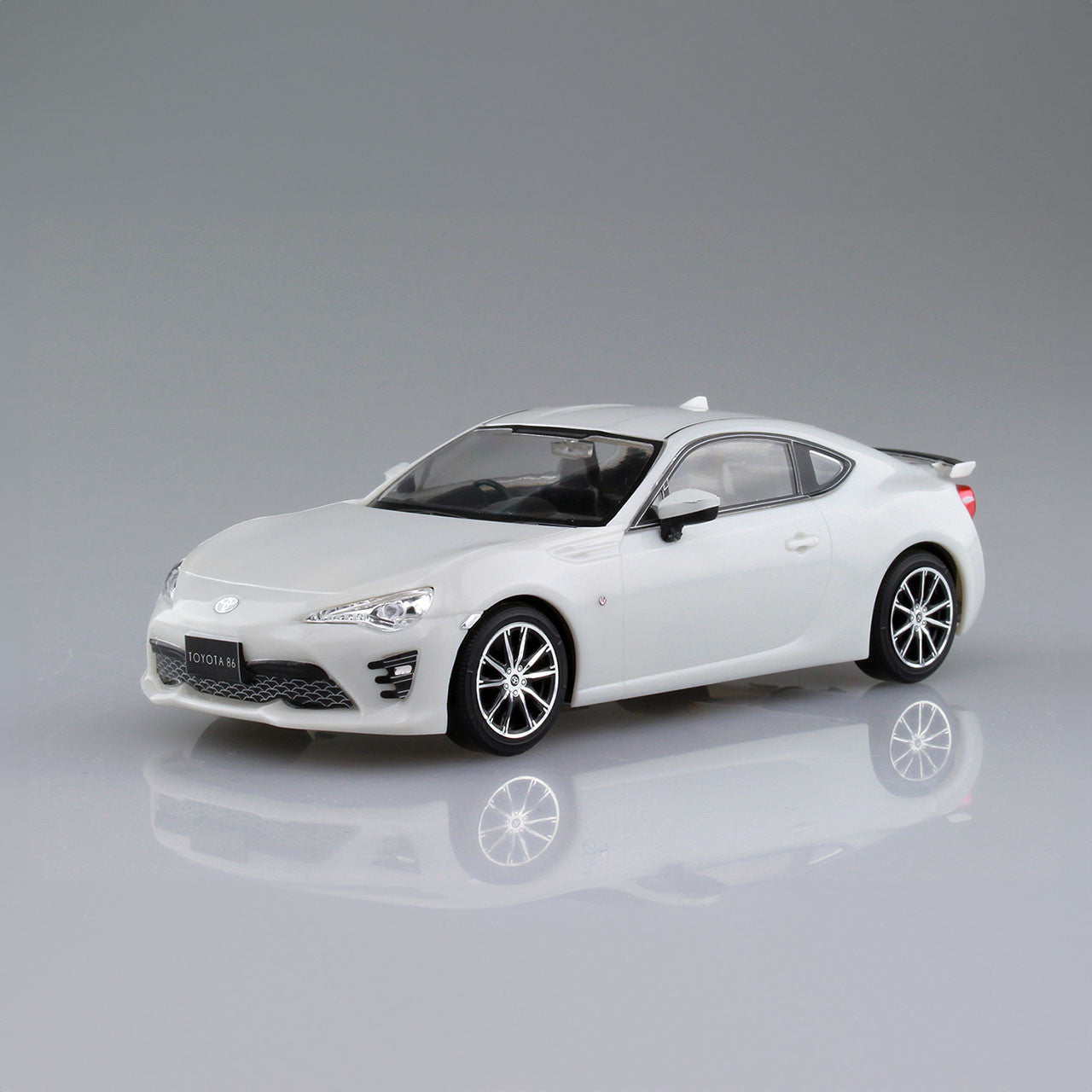 Aoshima Model Kits - 1/32 Snap Kit #08-CW Toyota 86 (Crystal whithe Pearl)