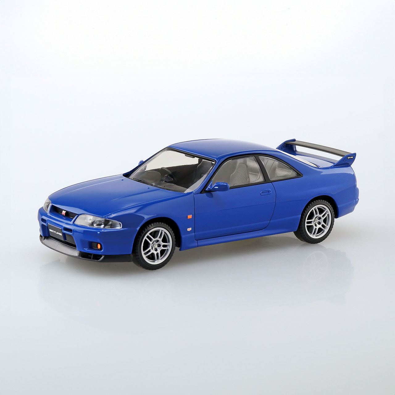 Aoshima Model Kits - 1/32 Snap Kit #21-BE Nissan R33 Skyline GT-R (Blue)