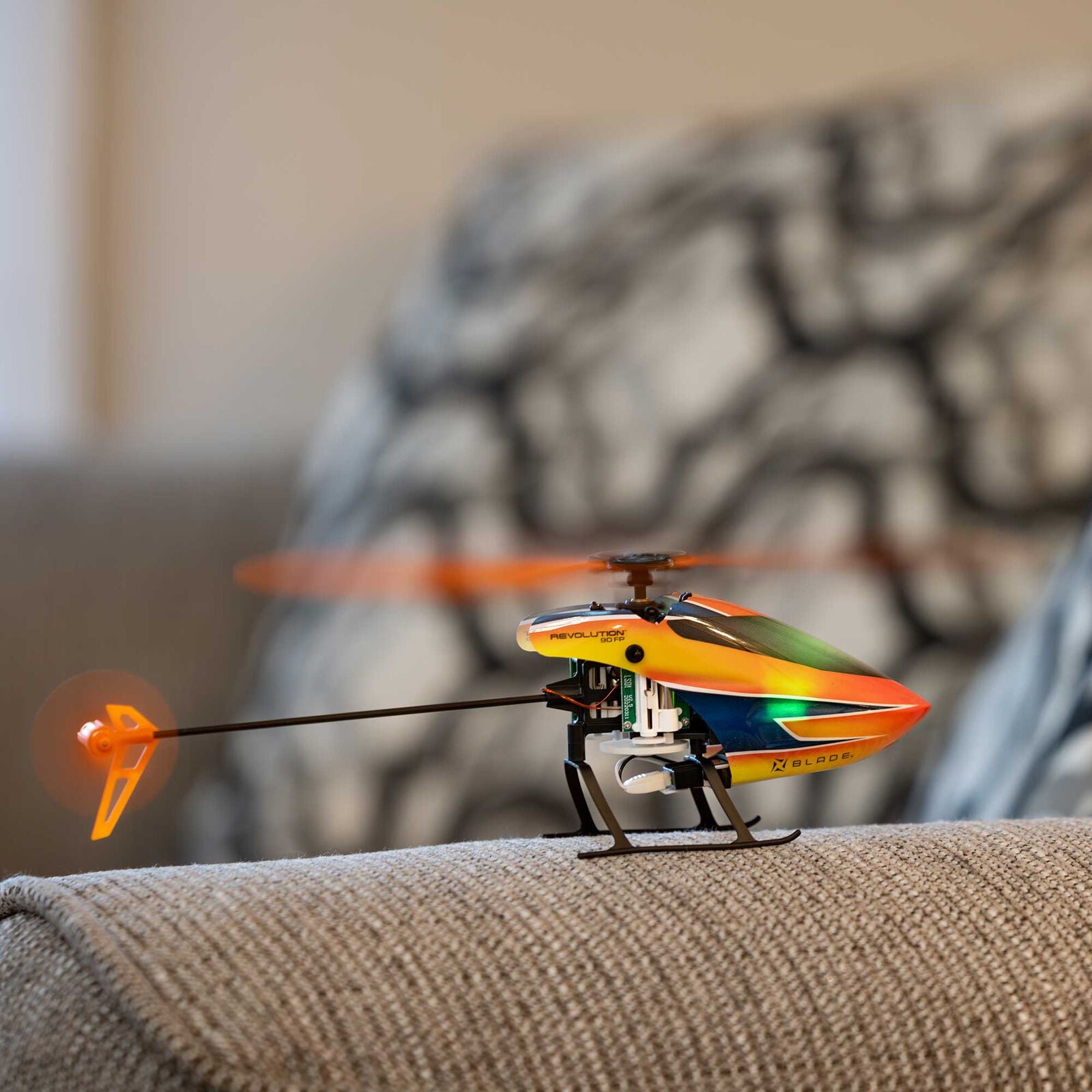 Blade - Helicóptero eléctrico Revolution 90 FP RTF with SAFE