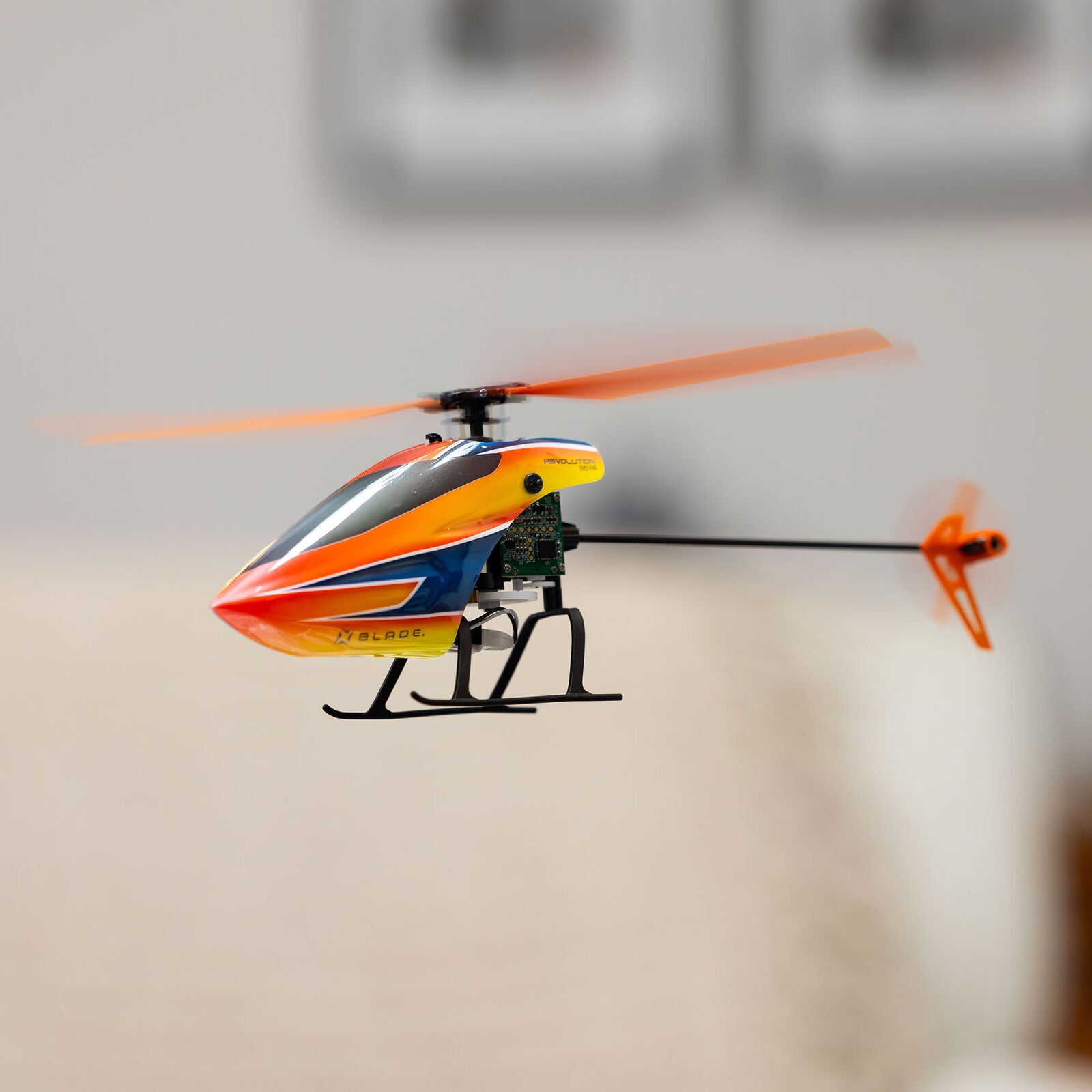 Blade - Helicóptero eléctrico Revolution 90 FP RTF with SAFE