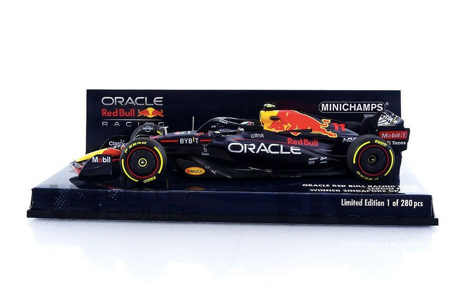 Minichamps - Sergio Perez Red Bull RB18 #11 ganador Singapur GP F1 2022, escala 1:43