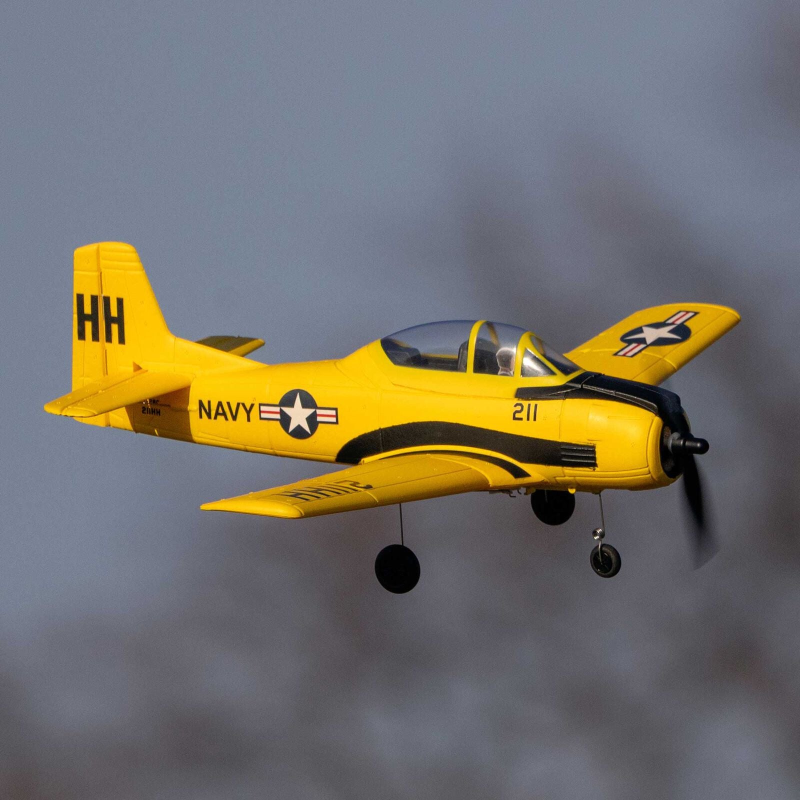 HobbyZone - T-28 Trojan 450mm RTF with SAFE (2 Flight Batteries Included)
