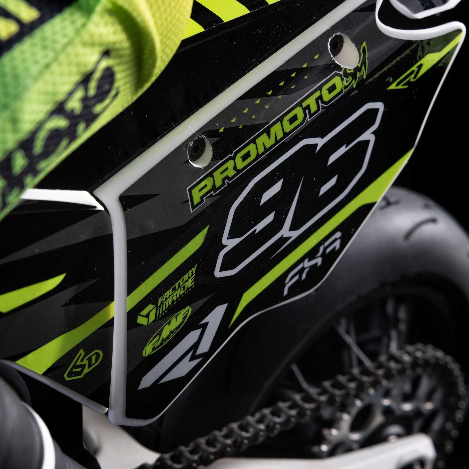 Team Losi - 1/4 Losi Promoto-SM FXR Supermoto (Battery and Charger Included)