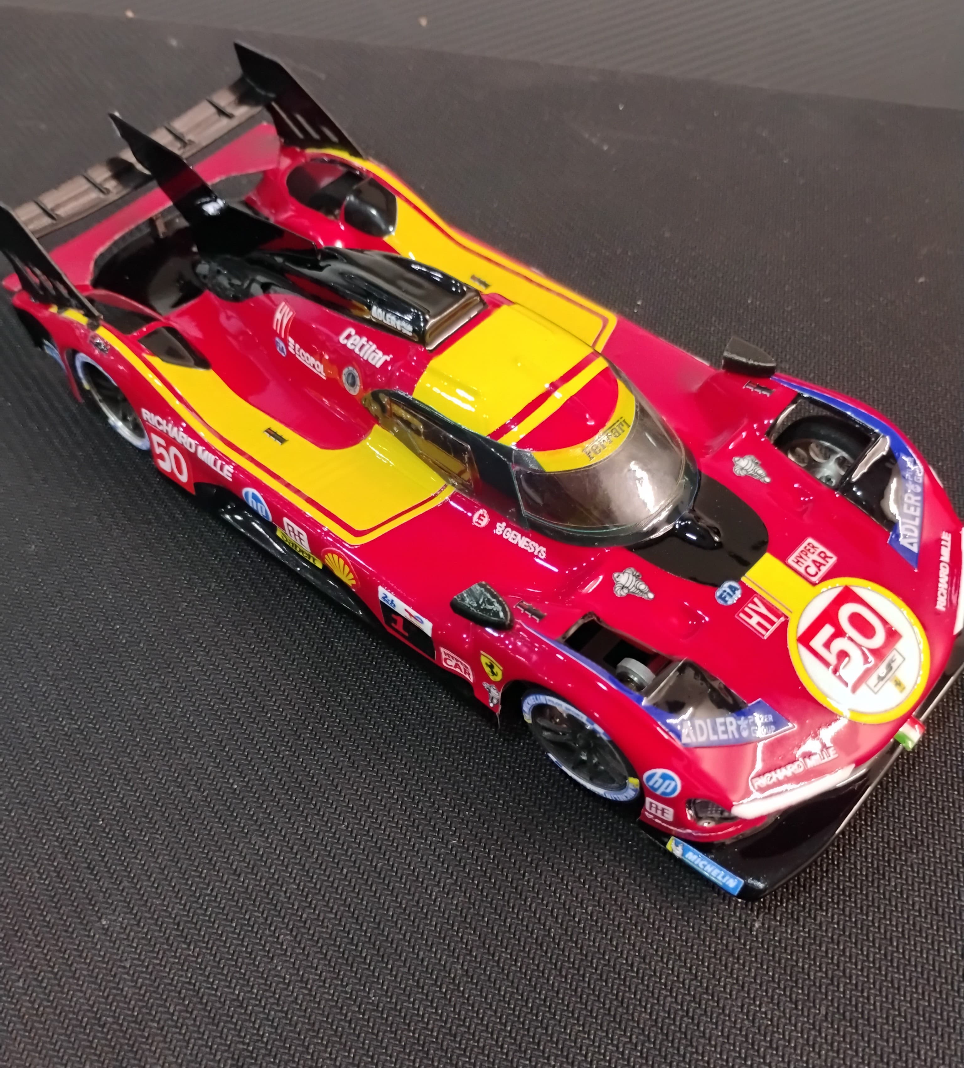 DG Slot Racing - GTP - Ferrari 499P #50 - ’24 Le Mans Winner, escala 1/24, análogo