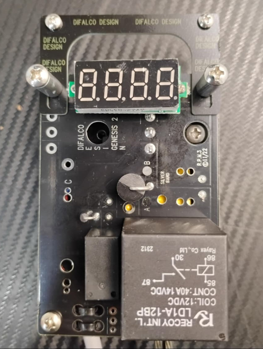 Difalco Desing - 1/32 Genesis HD30, 30 Band, Positive Polarity, w/ Traction Control + Voltimeter (RED)