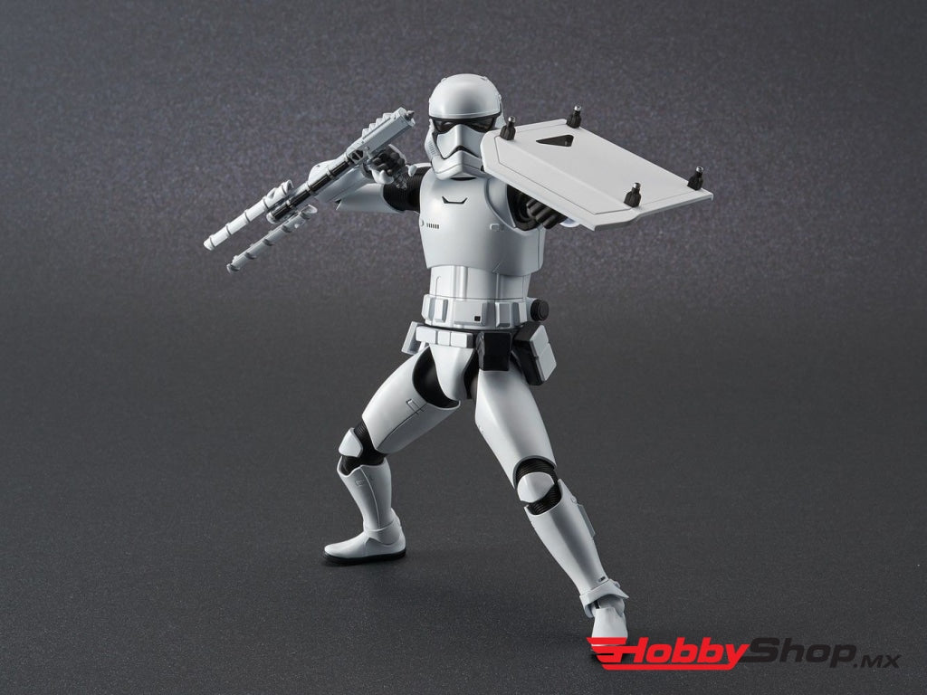 Bandai - 1/12 First Order Stormtrooper De La Versión Rise Of The Skywalker En Existencia