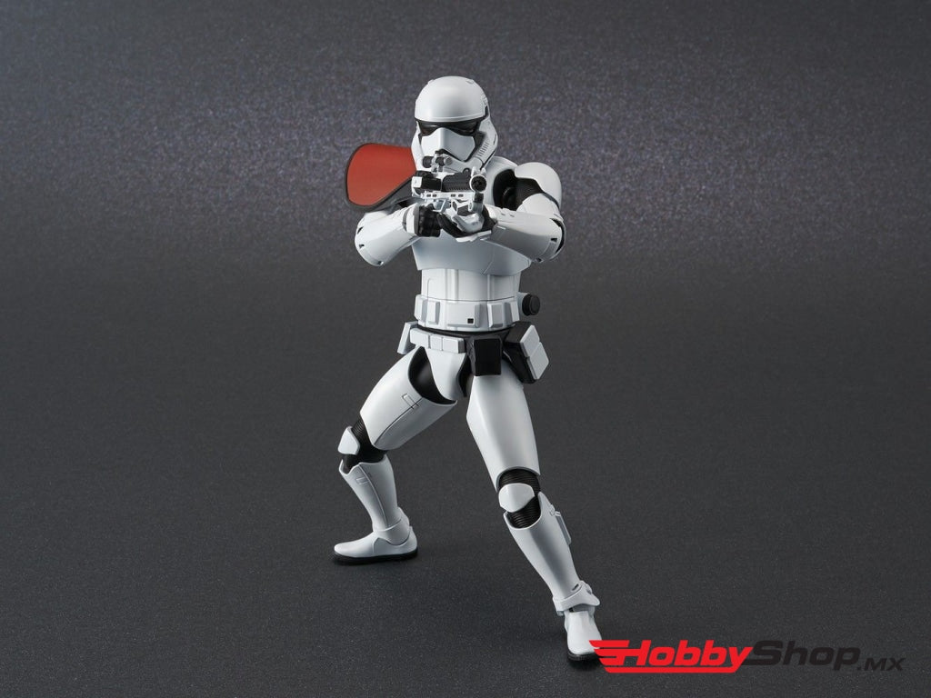 Bandai - 1/12 First Order Stormtrooper De La Versión Rise Of The Skywalker En Existencia