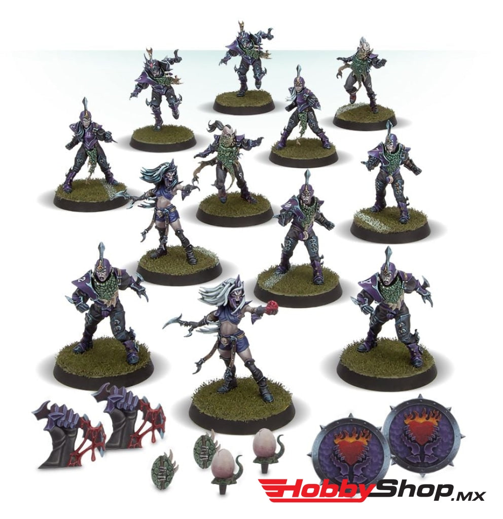 Games Workshop - Blood Bowl: Dark Elf Bowl Team: Naggaroth Nightmares En Existencia