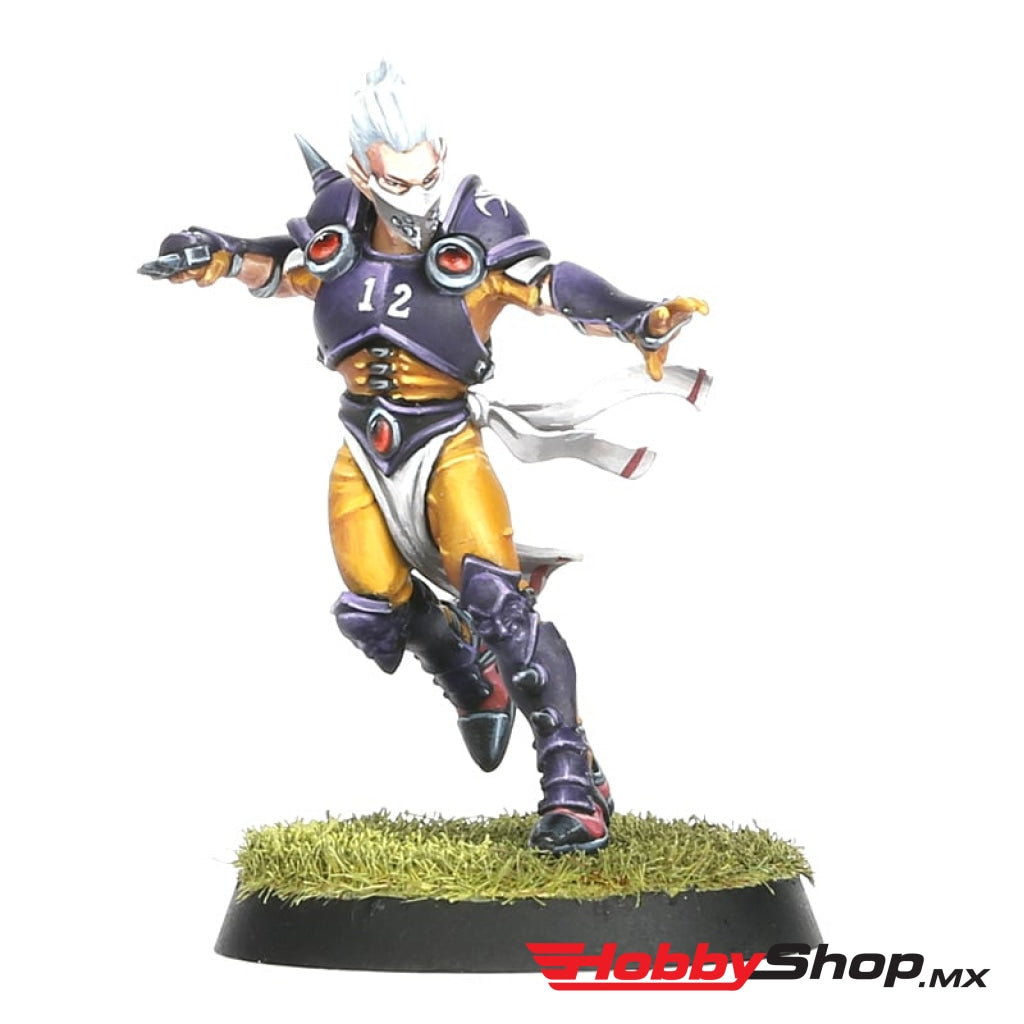 Games Workshop - Blood Bowl: Elven Union Bowl Team: Elfheim Eagles En Existencia