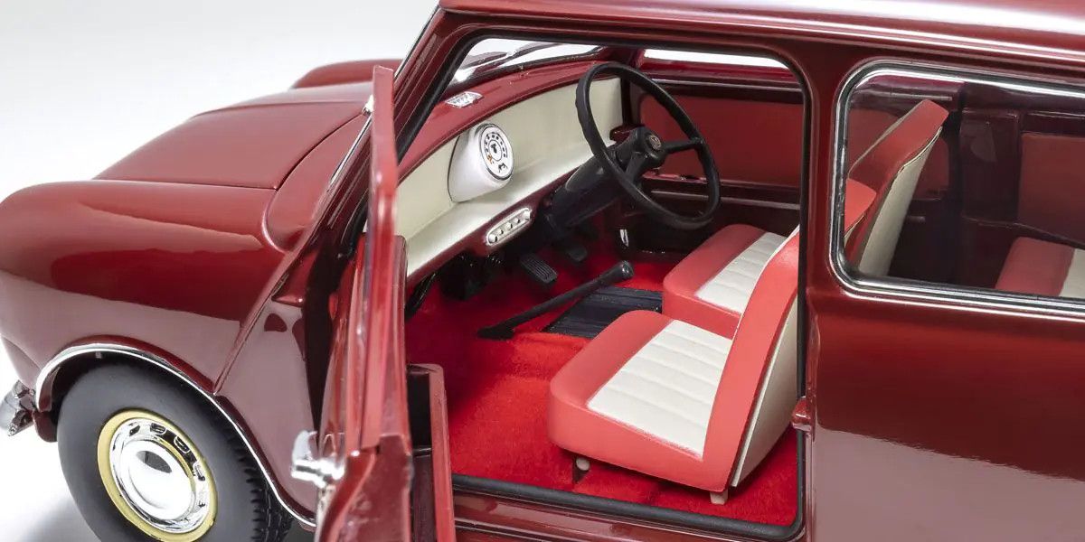 Kyosho - Original 1/18scale Morris Mini Minor (Cherry Red), escala 1:18