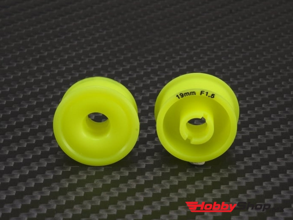 Pn Racing - Mini-Z 2Wd Machine Delrin Cut Yellow Formula 8.5X19Mm Flanged Wheel F15 En Existencia