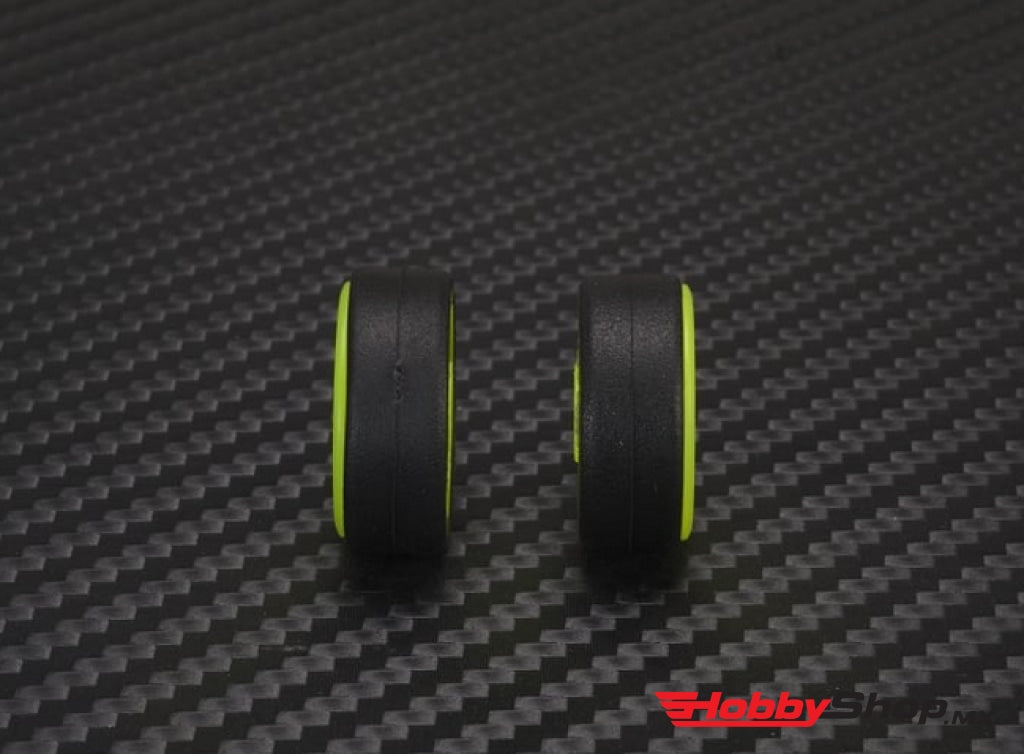 Pn Racing - Mini-Z 2Wd Machine Delrin Cut Yellow Formula 8.5X19Mm Flanged Wheel F25 En Existencia