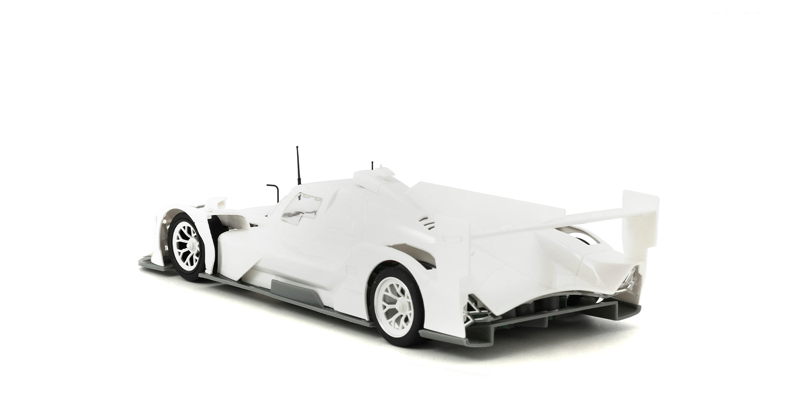 ScaleAuto - M-Hybrid GTP / Hypercar White Racing Kit Anglewinder RT4