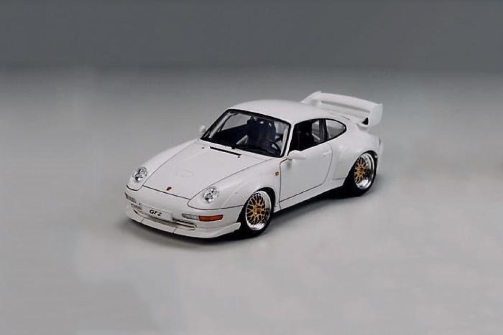 Tamiya - Porsche Gt2 1/24 Plastic Model Kit Street Version Sobrepedido