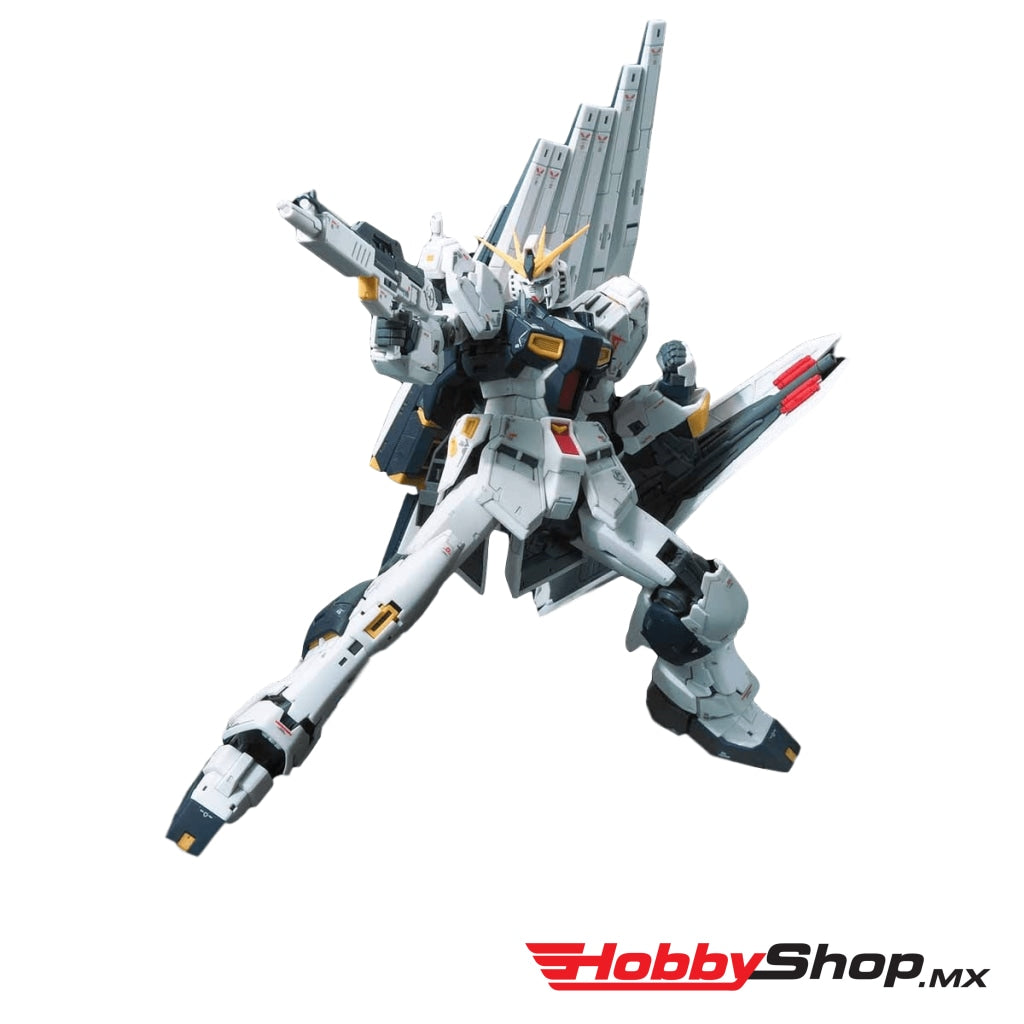 Bandai - Rx-93 V Gundam Chars Counterattack Rg 1/144 Model Kit En Existencia