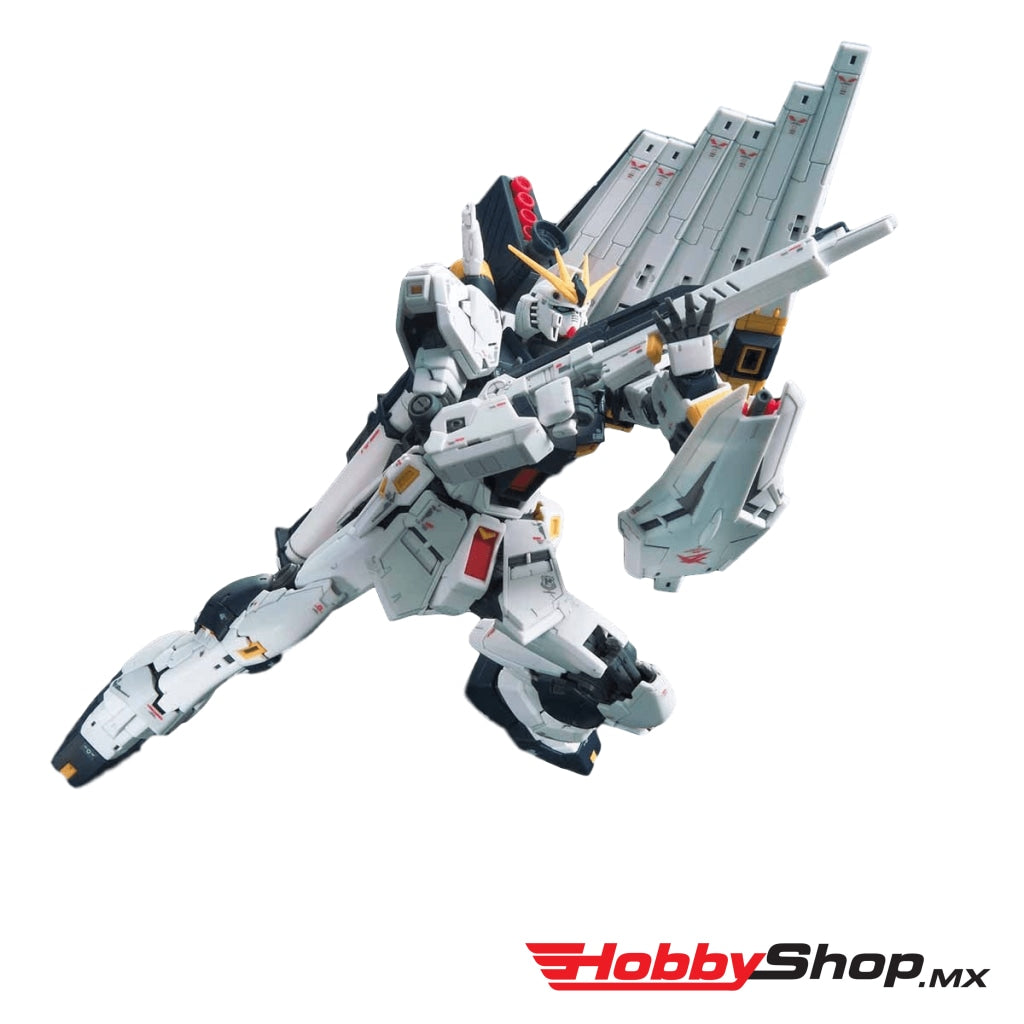 Bandai - Rx-93 V Gundam Chars Counterattack Rg 1/144 Model Kit En Existencia