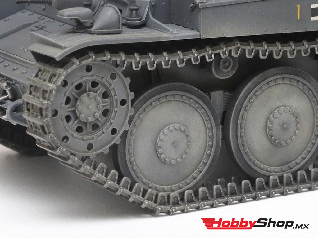 Tamiya - Panzer 38 (T) Ausf. E/f Tank Plastic Model Kit En Existencia