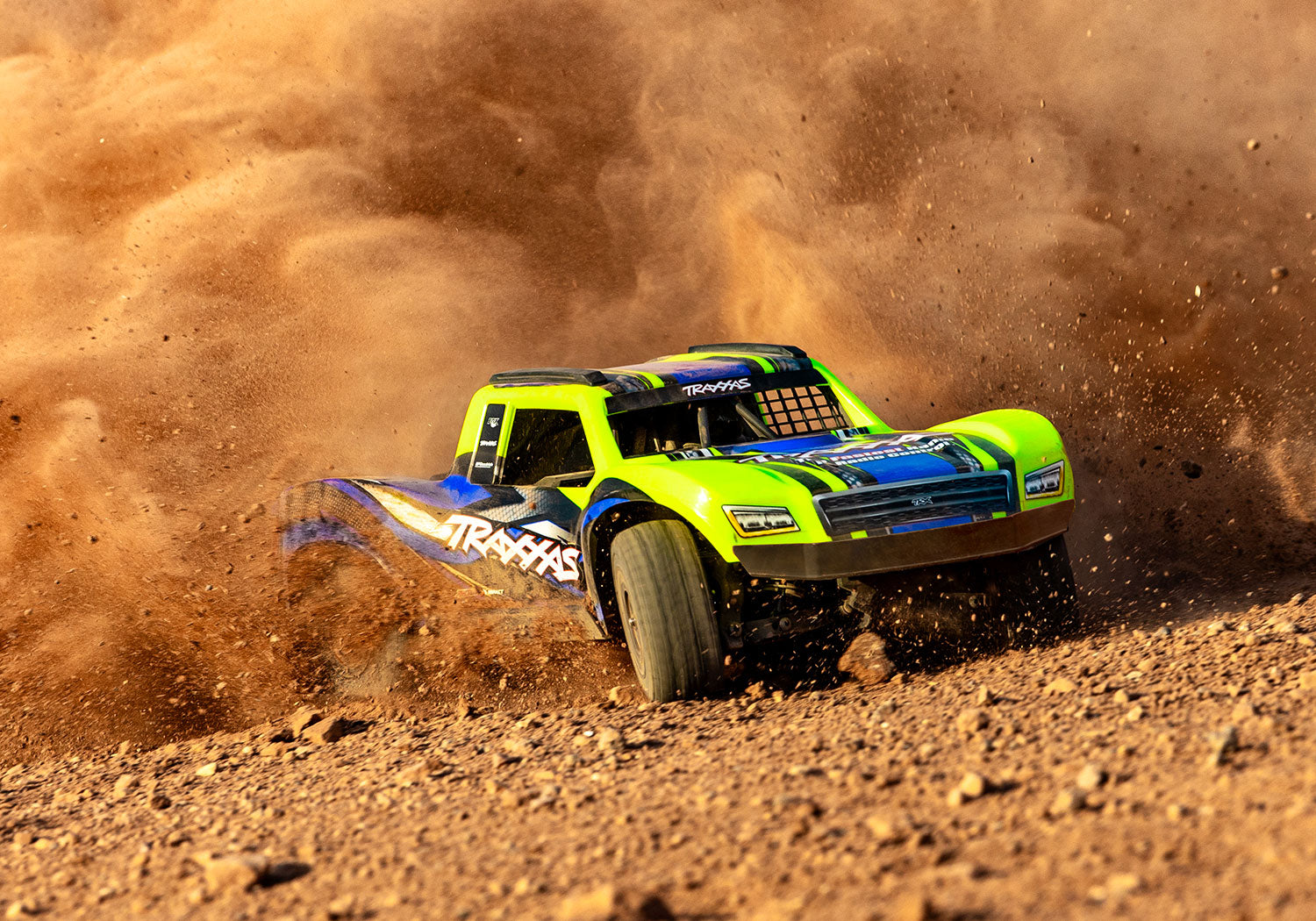 Traxxas - Mini Slash® Brushless 1/16 4WD RTR Short Course Truck w/TQ™ 2.4Ghz Radio, Battery & Charger, Verde
