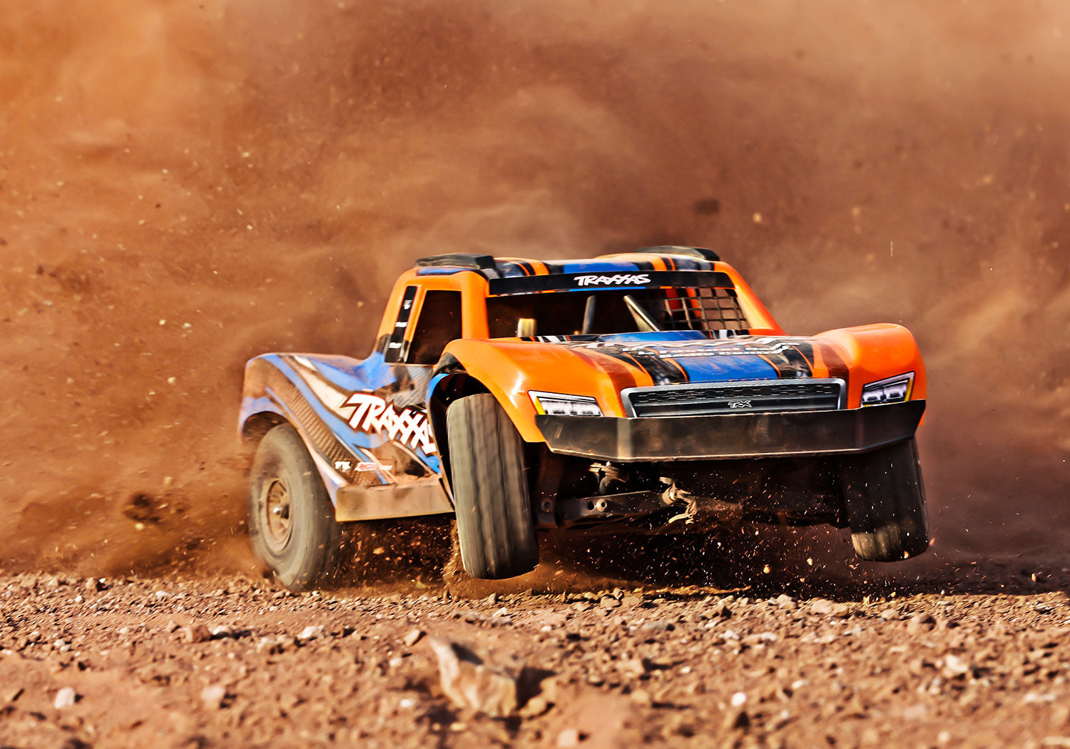 Traxxas - Mini Slash® Brushless 1/16 4WD RTR Short Course Truck w/TQ™ 2.4Ghz Radio, Battery & Charger, Naranja