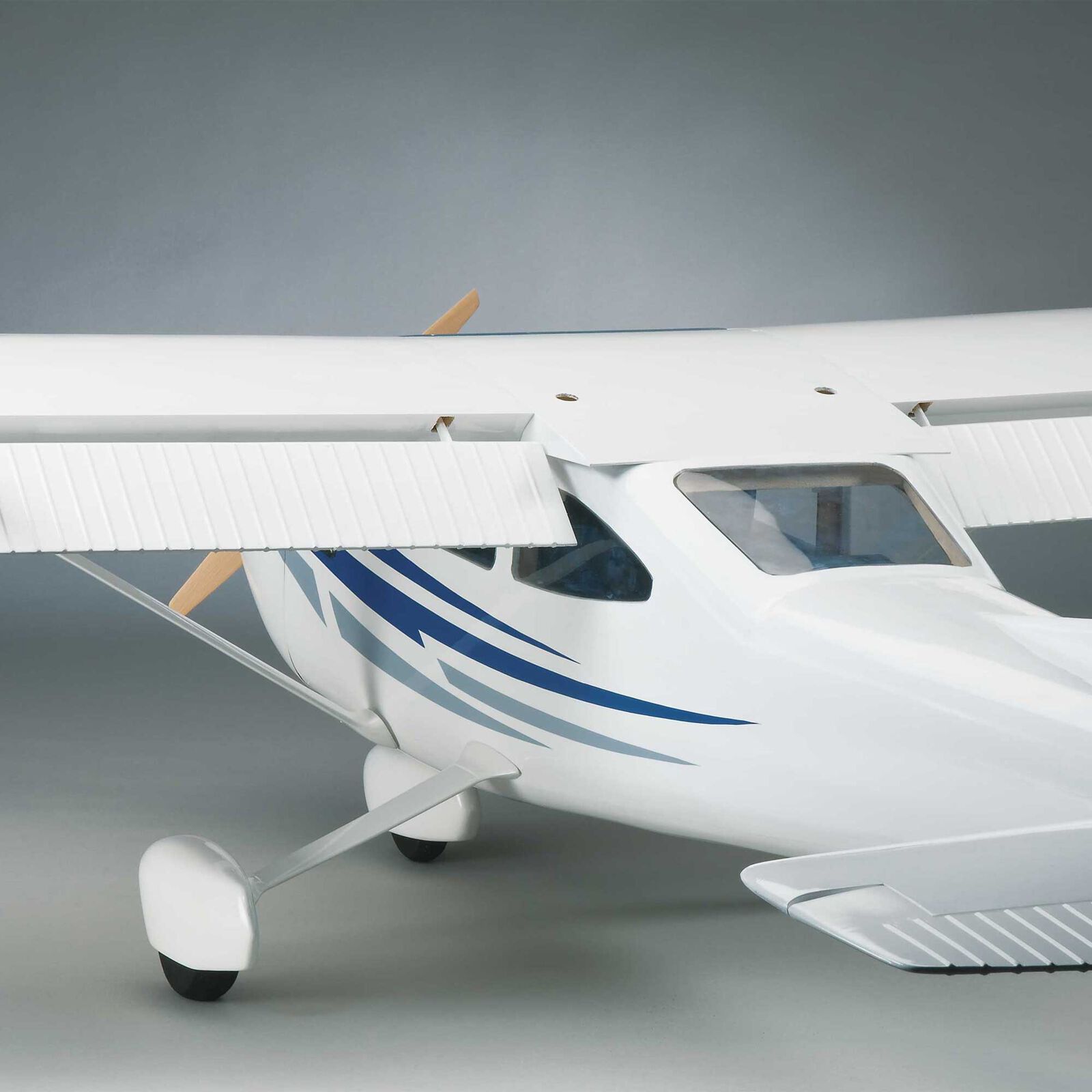 Top Flite - Cessna 182 Skylane .60-.91 GP/EP ARF, 81"