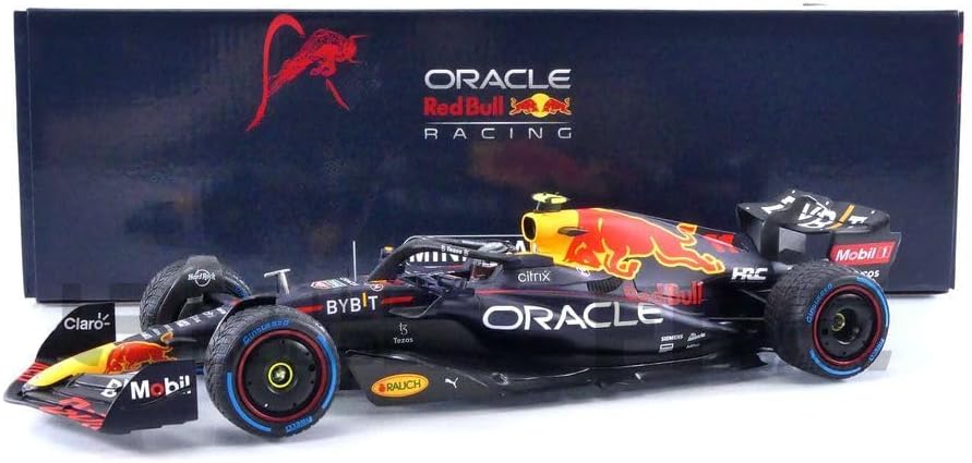 Minichamps - Red Bull - F1 RB18 Team Oracle Red Bull Racing #11 Winner Monaco GP With Rain Tires 2022 Sergio Pérez, escala 1:18