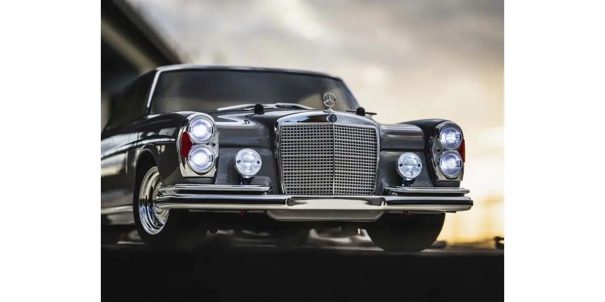 Kyosho - 1:10 Scale Radio Controlled Electric Powered 4WD FAZER Mk2 FZ02L Series readyset 1971 Mercedes-Benz 300 SEL 6.3 Beige Gray