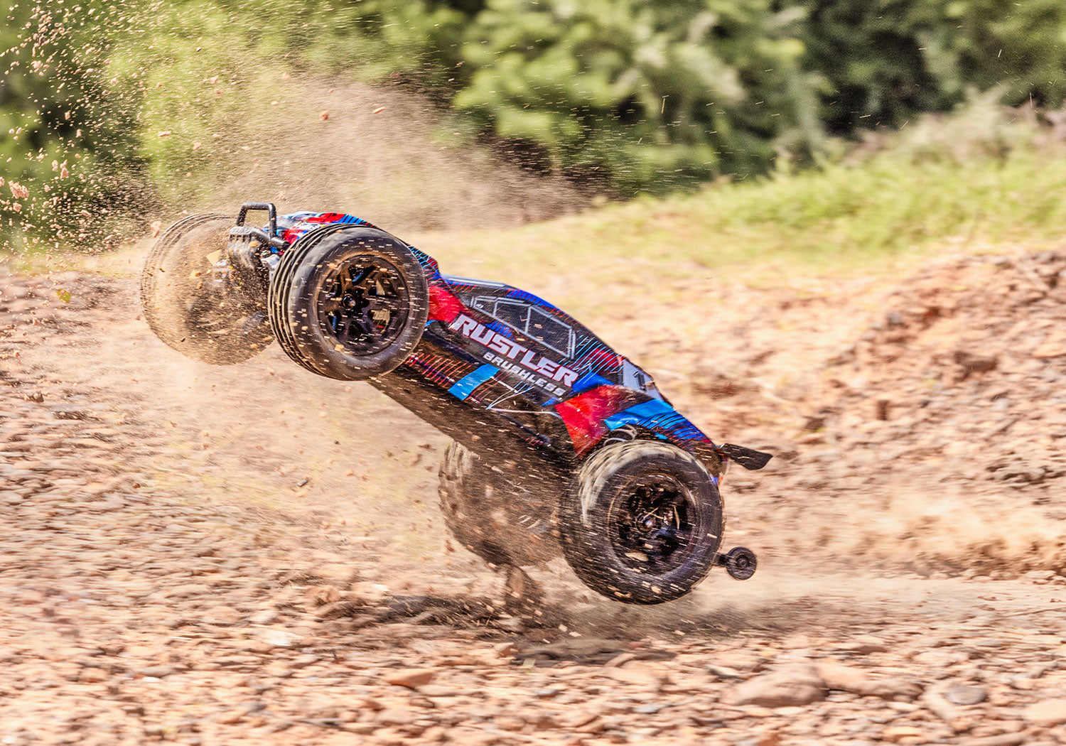 Traxxas - Rustler 2WD Brushless (Roja)