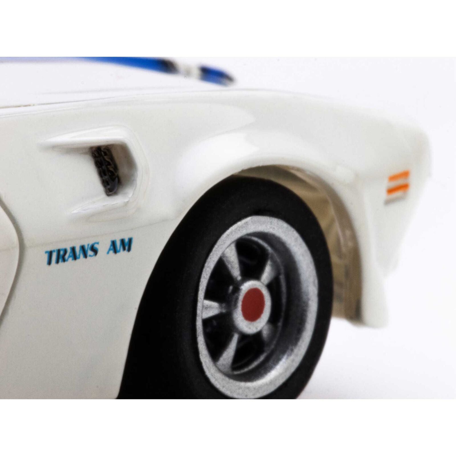 AFX - Firebird TransAm 1970 White/Blue, Escala 1/64