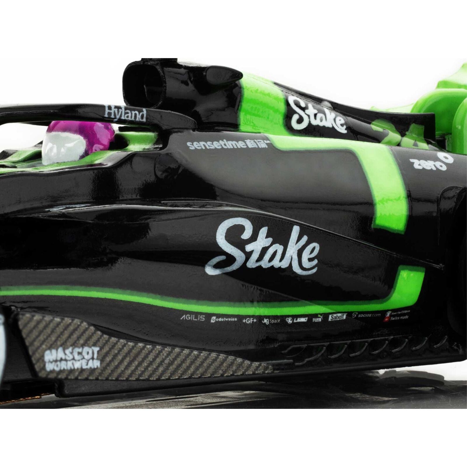 AFX - Sauber Formula-1 C44 #24 FY Slot Car, Escala 1/64