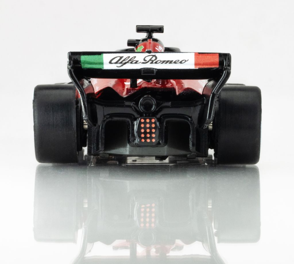 AFX - Alfa Romeo F1 FY-77 2023, escala 1:64