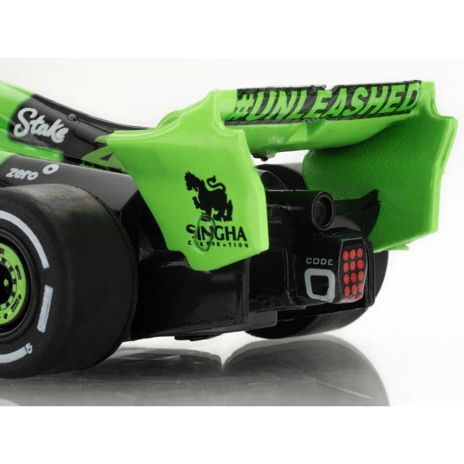 AFX - Sauber Formula-1 C44 #24 FY Slot Car, Escala 1/64