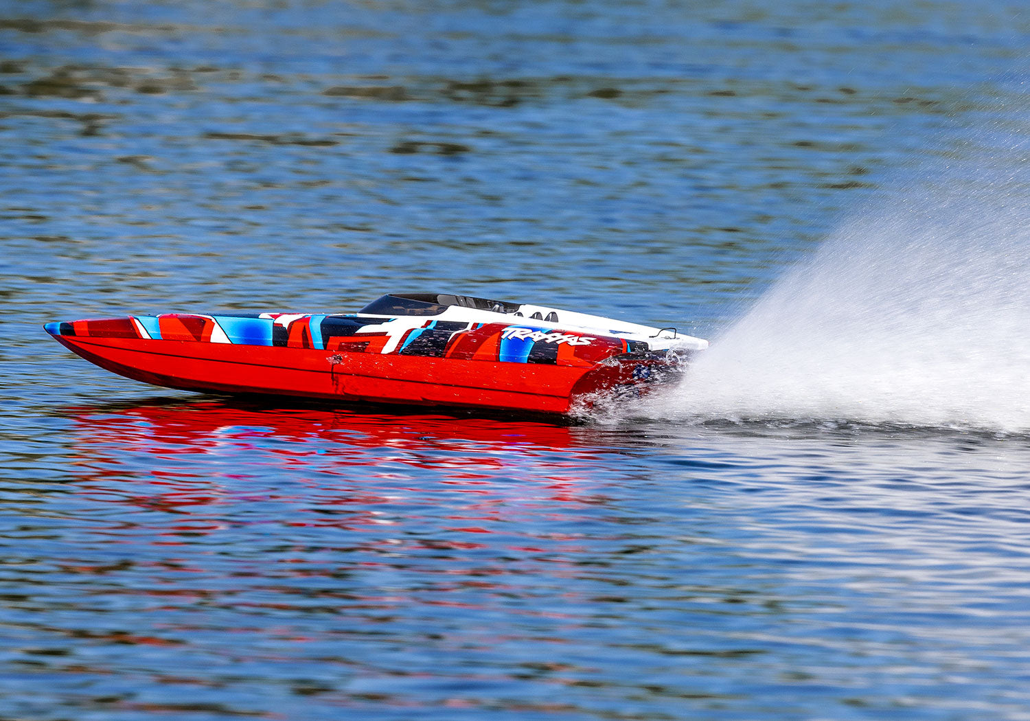 Traxxas - DCB M41 Widebody-Catamaran, Roja