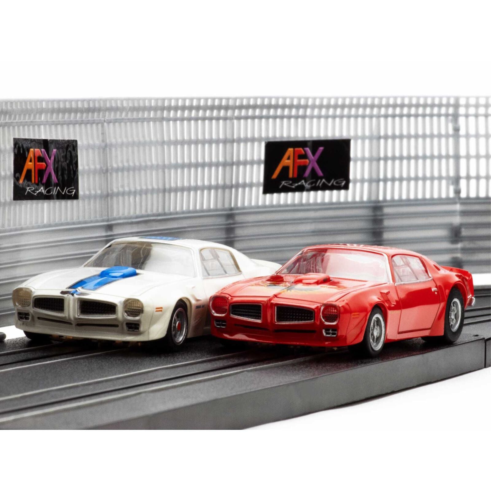 AFX - Firebird TransAm 1972 Red, Escala 1/64