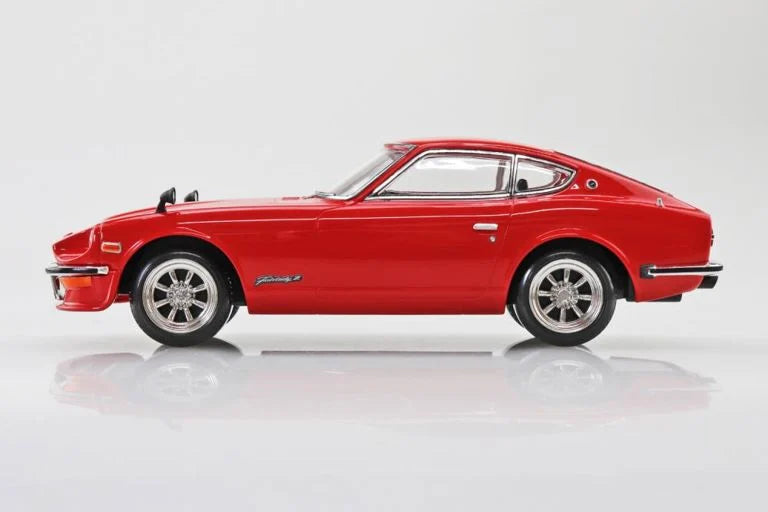 Aoshima Model Kits - 1/32 Snap Kit #15CU-RD Nissan S30 Fairlady Z Custom (Red)