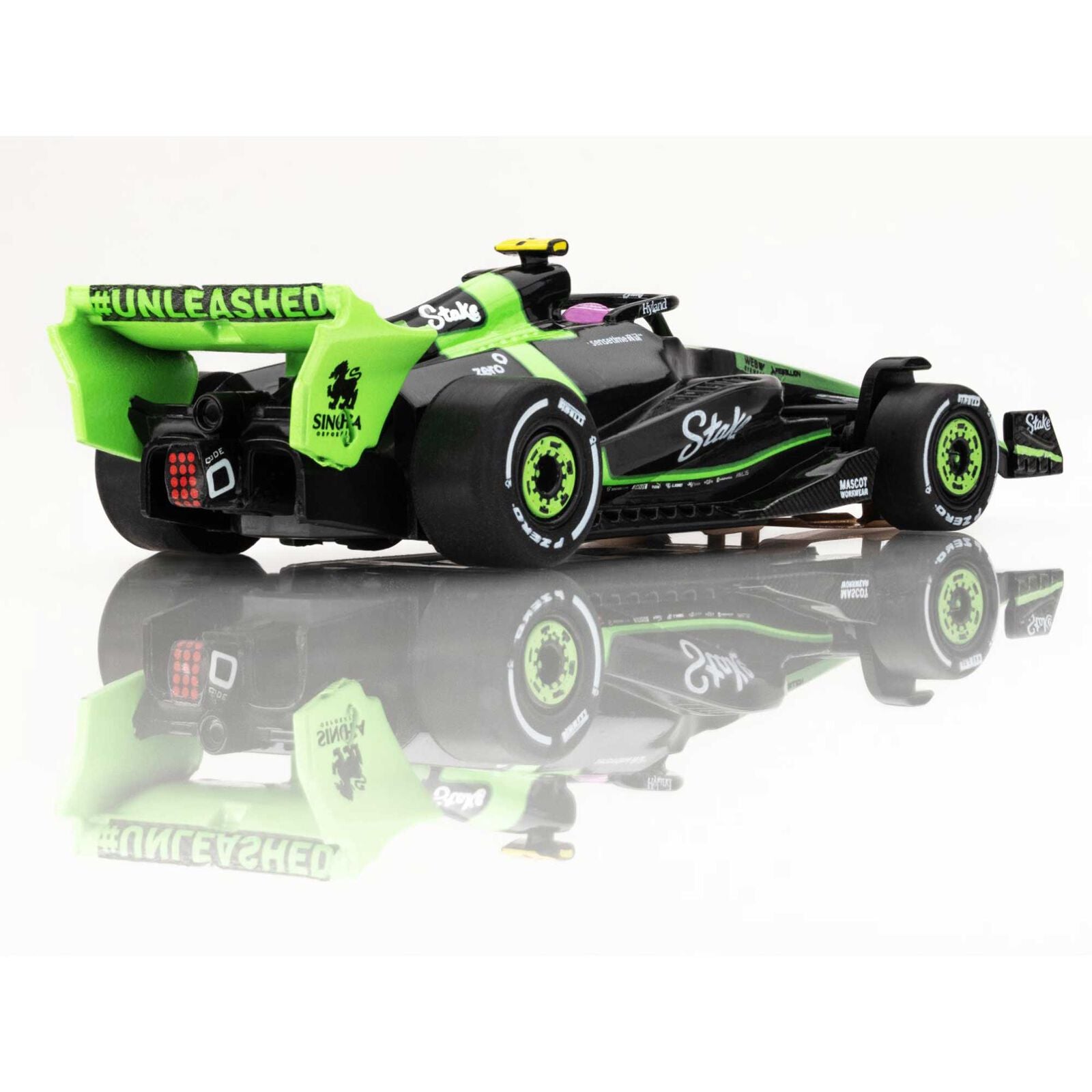 AFX - Sauber Formula-1 C44 #24 FY Slot Car, Escala 1/64