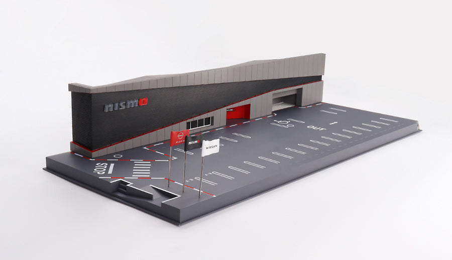 Mini GT - Diorama: NISSAN MOTORSPORTS & CUSTOMIZING CO.,LTD. NISMO OPERATION 1/64