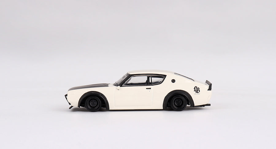 Mini GT - Nissan Skyline Kenmeri Liberty Walk White 1/64